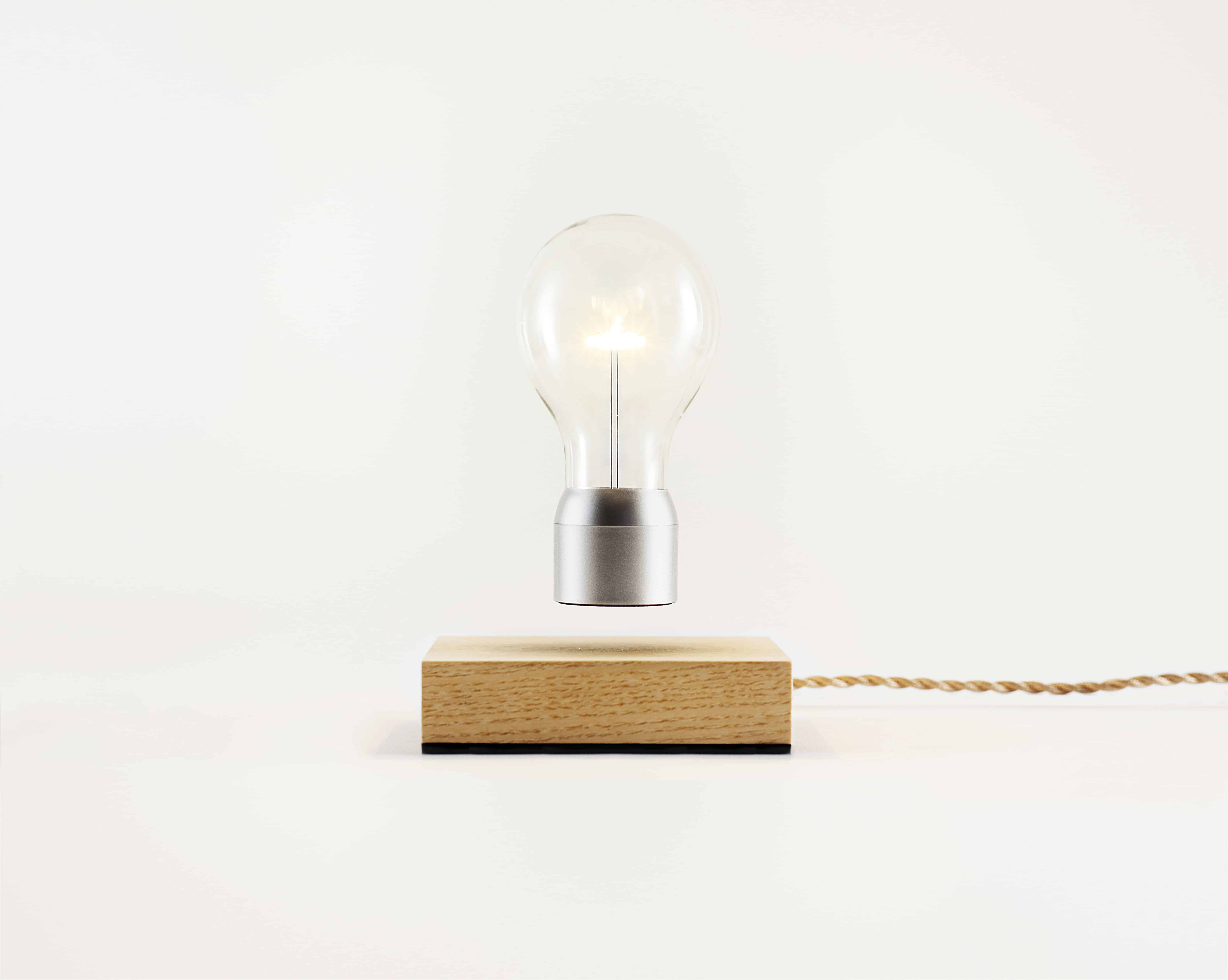 "Faire voler les éléments qui nous entourent." www.soodeco.fr/