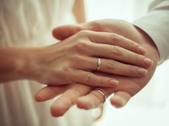 Mariage mains amour alliances mariage