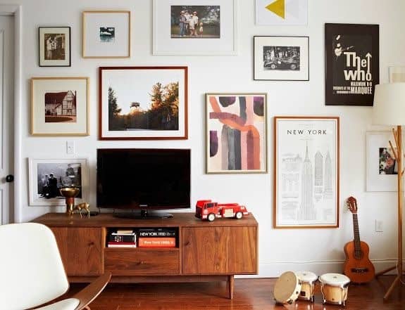 Comment décorer le mur derrière la télévision ? www.soodeco.fr/
