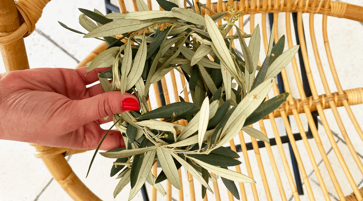 Une couronne d'olivier DIY www.soodeco.fr/