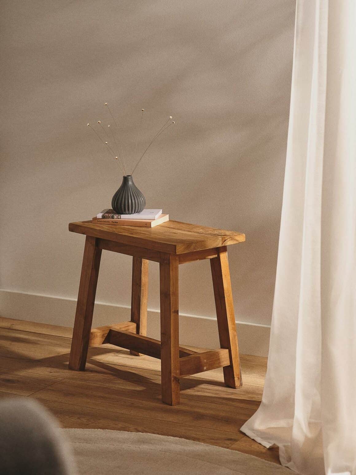 Tabouret en bois teck